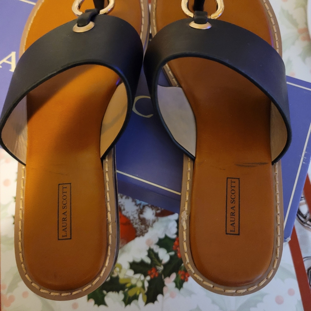 SANDALS - Picture 6 of 8